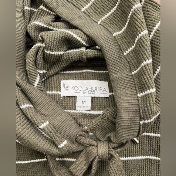 Brand New - Koolaburra Long Sleeves Hooded T-Shirt - Picture 2 of 2